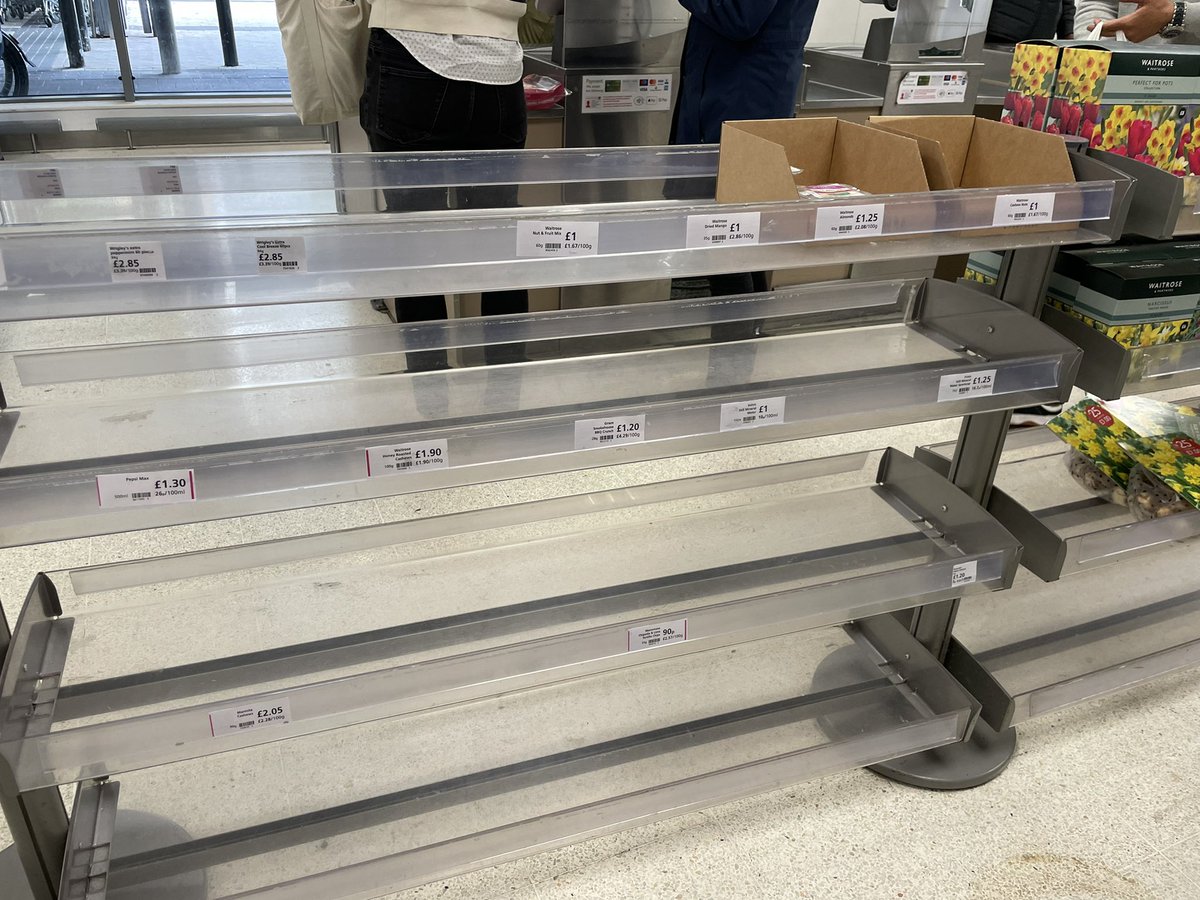 forgiok's tweet photo. Apparently a new government law where anything that has fat or sugar in it has to be at the back of the store. It doesn’t make sense https://t.co/V1Zlz27rvS