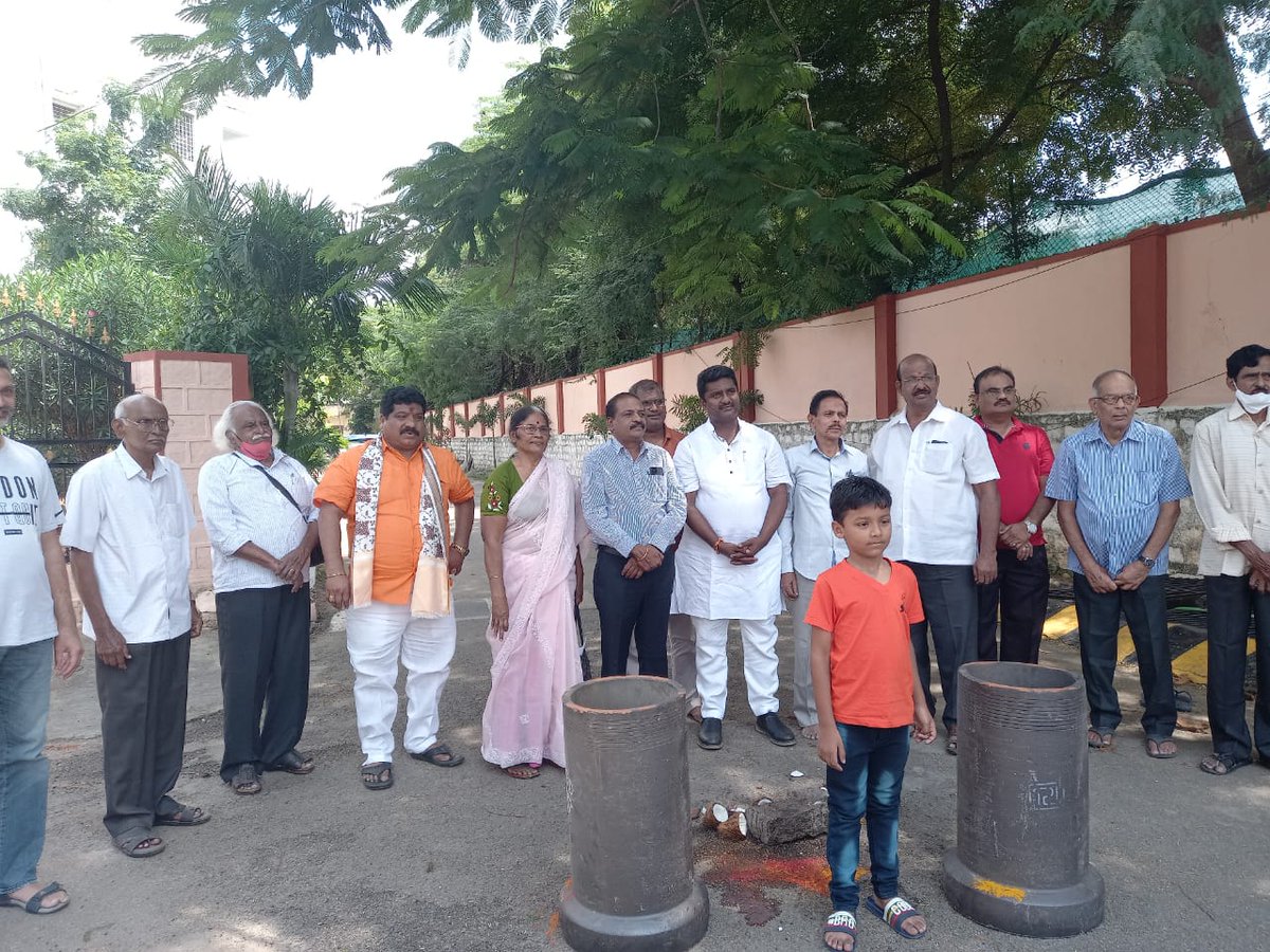 TeamRK_BJP's tweet photo. Inaugurated Under Ground Drainage Works at BHEL Enclave in Ward No.6
#RKWithBJP #RKWithSCB #SCBWithBJP https://t.co/jQLMUcaA6P