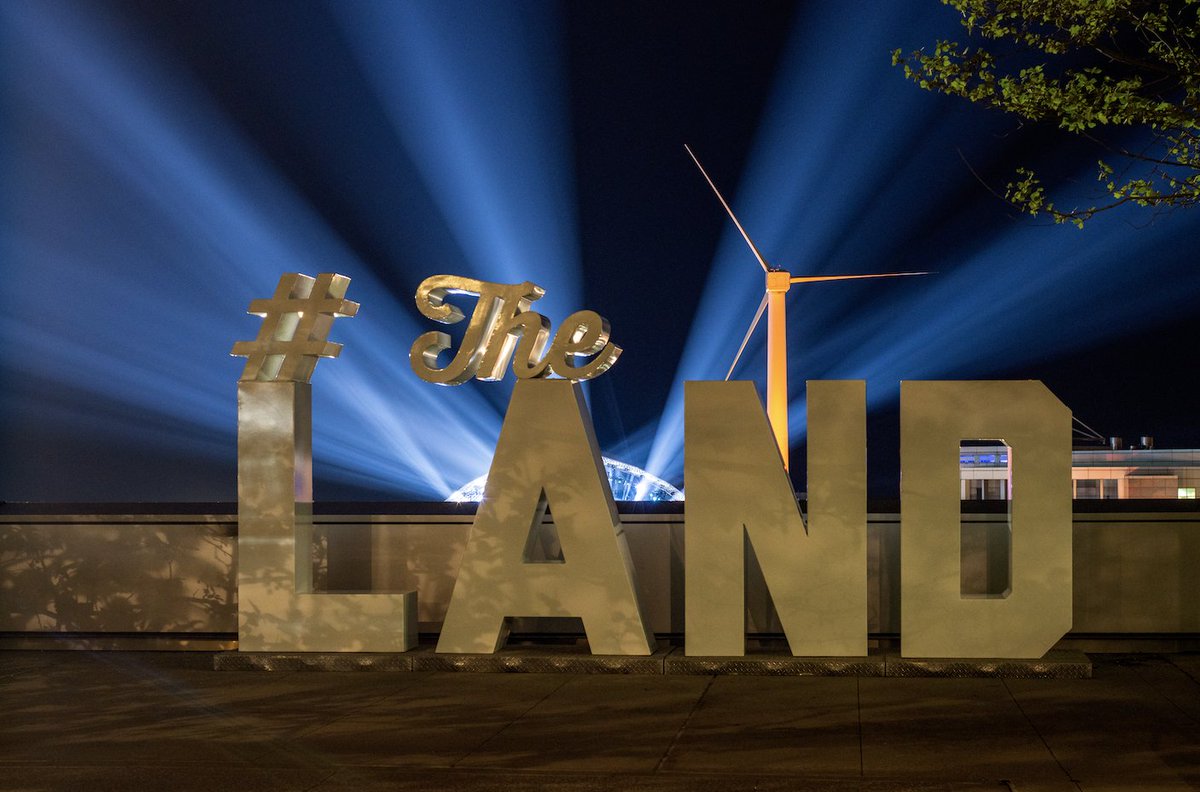 GreaterCLE's tweet photo. The Land lights up at night!
#AllIn #thisiscle #cle #downtowncle #cleveland #theland #clegram #cityscape #ohio #ohioexplored #ohiofindithere https://t.co/mhPkd9nDRw
