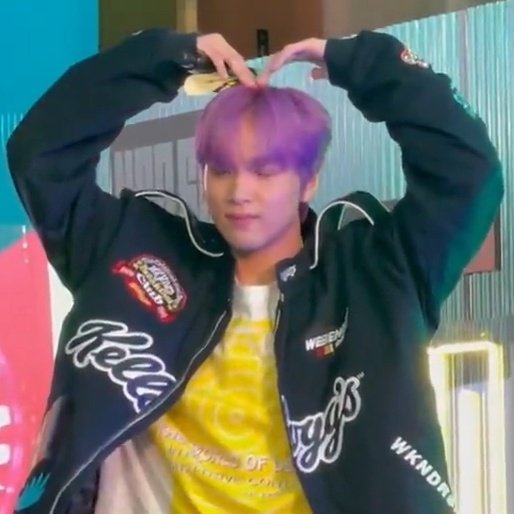 𝙙𝙖 tweet media