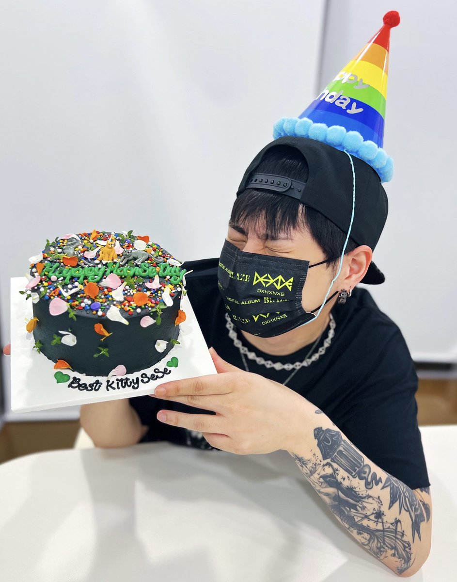 dhssource's tweet image. #한세 #빅톤 🖤