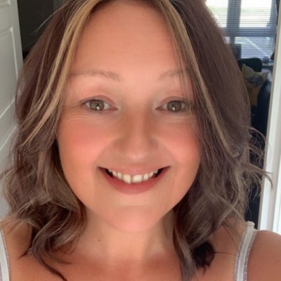 deb24141853's tweet photo. #NewProfilePic https://t.co/2XrPQ3IlAa