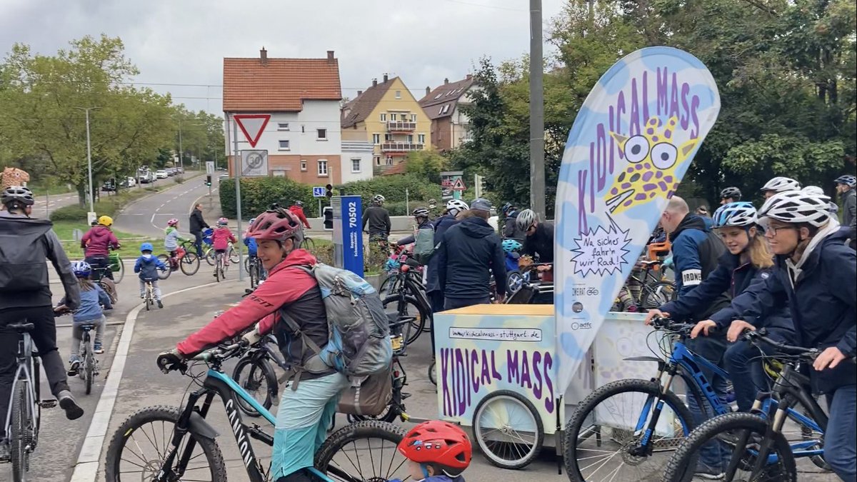Kidical Mass Stuttgart 🦒🚲 tweet media