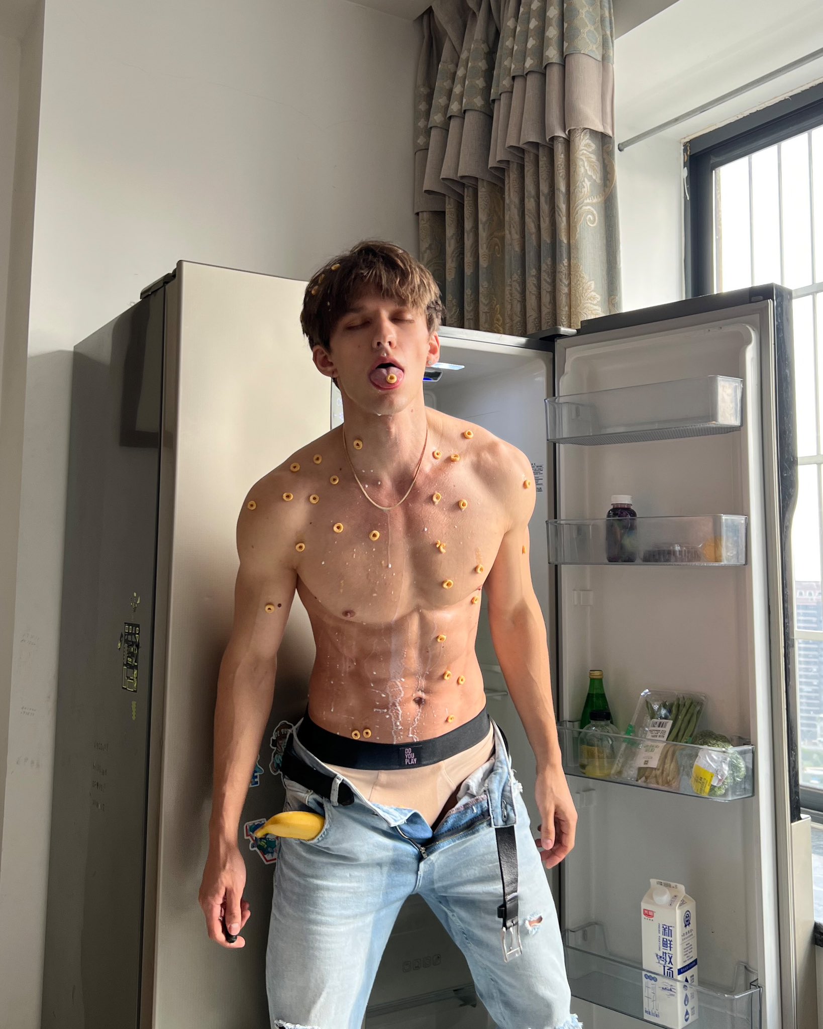 TW Pornstars - 3 pic. Andrii Levchenko. Twitter. I have some food 🍩🥛.  12:48 PM - 25 Sep 2022