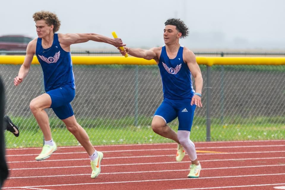 Plainstrackxc's tweet photo. This guy needs all the positive energy you have right now. 

We love you Veese. 

Run on, Run on.
With Hope in your Hear
And You’ll Never Run Alone. https://t.co/V5bLkoAHeY