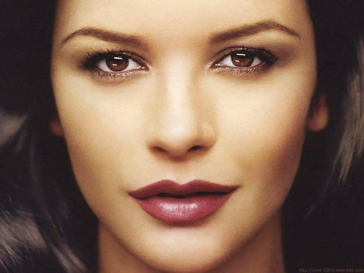 Happy birthday  Catherine Zeta Jones Olea 