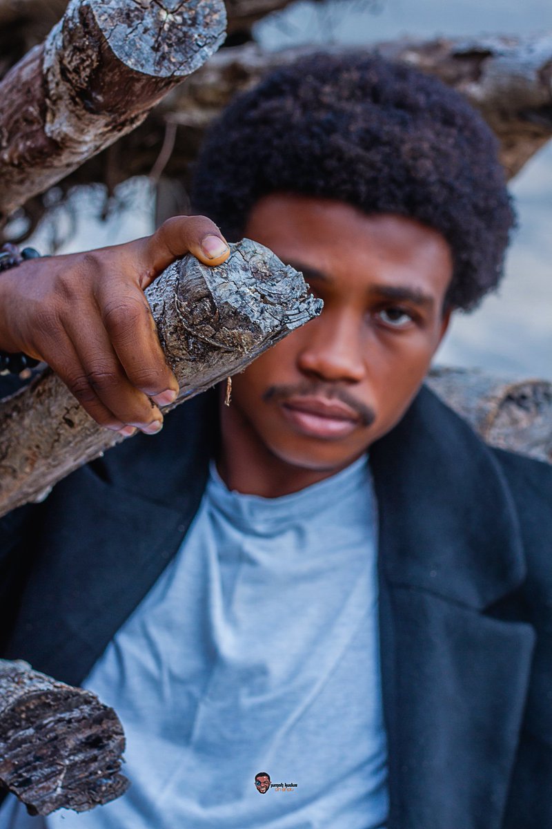 I decided focusing on what you think it doesn't matter, then it results in Art, and Art is Beauty😉

#BankOnYourTalent9ja #KnowYourHistory9ja