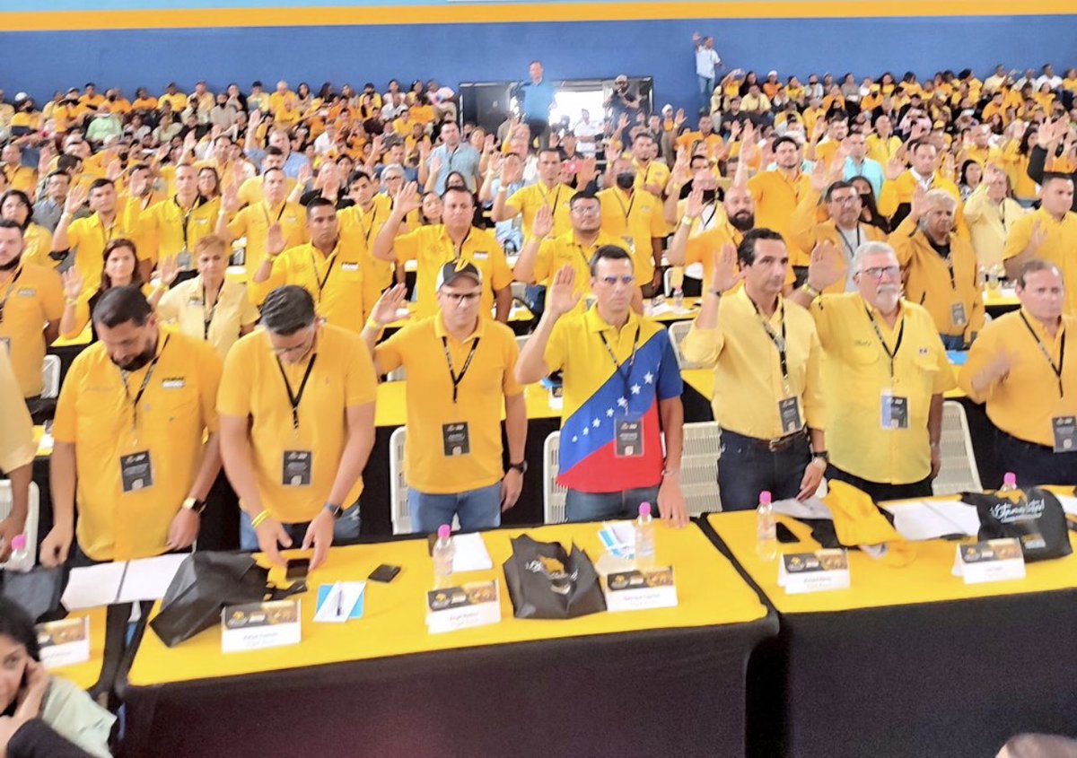 prospericarlos's tweet photo. Queremos felicitar a nuestros amigos de @Pr1meroJusticia por su nuevo Comité Político Nacional, le seguimos apostando al fortalecimiento de las organizaciones políticas, de esa manera lograremos consolidar la Democracia! https://t.co/wd9BrQ04Wt
