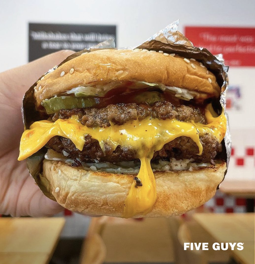 Tag someone who needs to take you to get a burger like this 🍔

(📸: foodwithtram | Instagram)