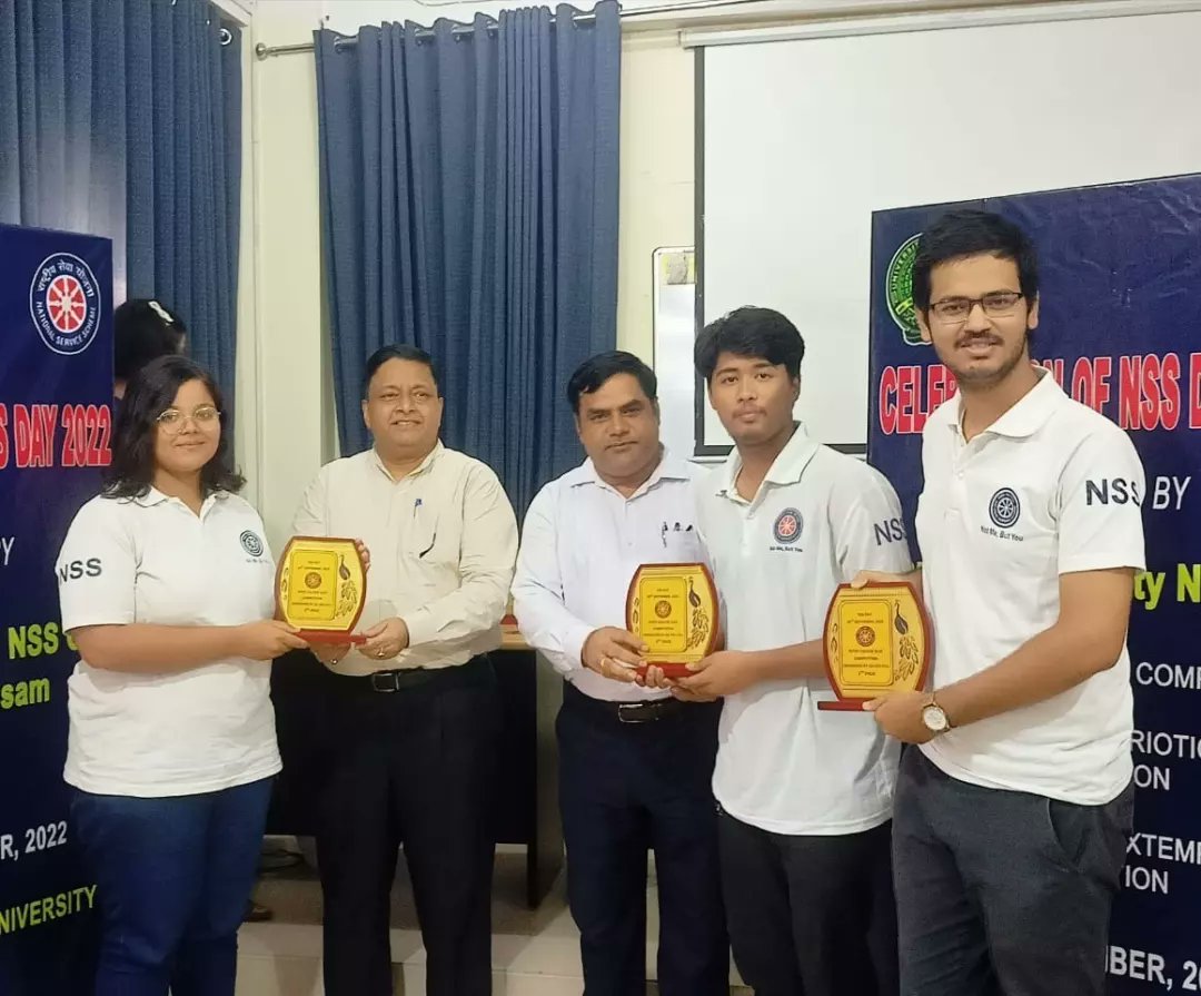 NSSNCA1's tweet photo. Our NSS Volunteers participated in the Inter college quiz, patriotic song and extempore speech competition organized by Gauhati University on NSS DAY  &amp; were able to grab prizes too! #NSS #nssday2022 https://t.co/EHwSs7k27U