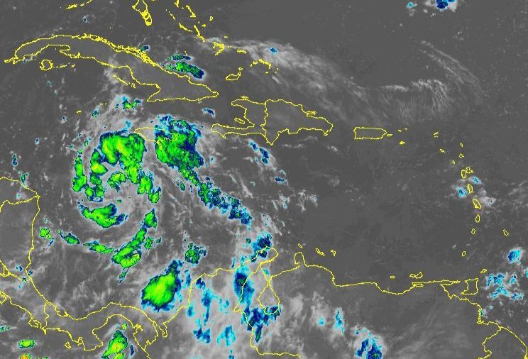 MetserviceJA's tweet photo. A Flash Flood WARNING is now in effect for flood-prone areas of St. Mary, Portland, St. Thomas, Kingston, St. Andrew, St. Catherine and Clarendon.

Also, a Flash Flood WATCH is effective for similar areas of Manchester, St. Elizabeth and Westmoreland. https://t.co/ydvidGIq6U