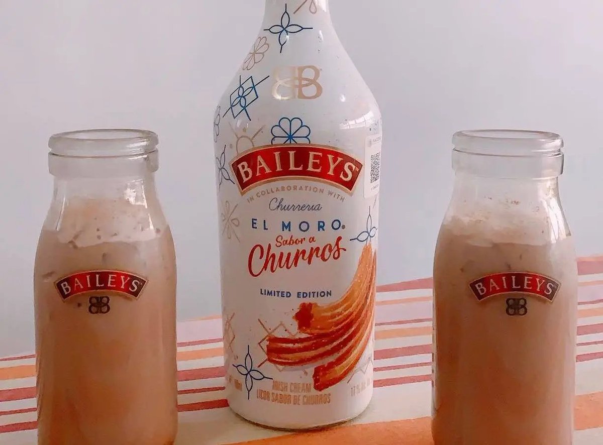 Puede que ya lo sepas, puede que no, pero la marca Baileys ha sacado una bebida con sabor a churros. No la hemos probado, pero... mmmmmm.... somos más de masticar lo masticable. Ñam :)
#churrowers #churrosconchocolate #churros #casaranda #malaga #malagacentro #cafeterias
