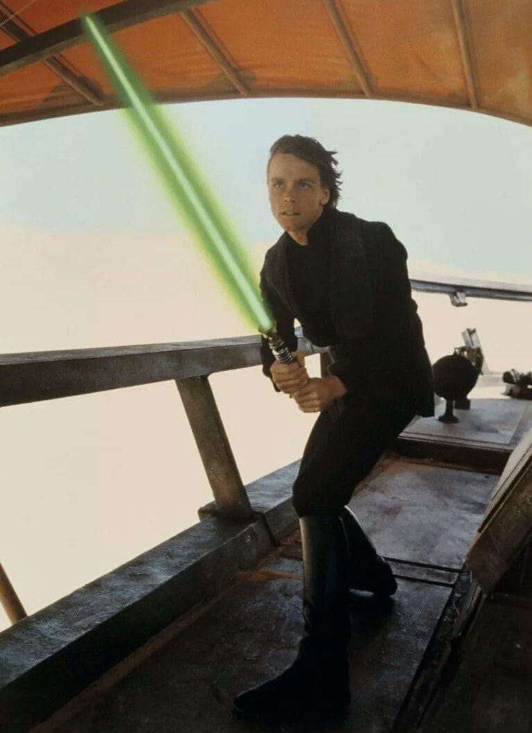 Happy birthday to the legendary mark hamill 