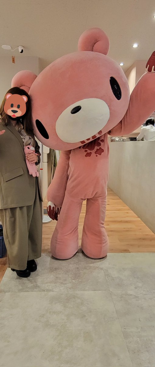 azunyan26's tweet photo. HTZ18ぶりに参戦しました🐰
18の時、好きすぎて卒業論文にグルーミー載せました!!提出がっ!!!って余裕なかったんですが、
今日は落ち着いて参加出来たし、グルーミーめっちゃ可愛いし、幸せ空間でした😭😭
一人で参戦だったので緊張しましたが、すごく楽しかったです🧸
#グル〜ミ〜
#gloomybear
#HTZ22 https://t.co/Gpfe4arF1d