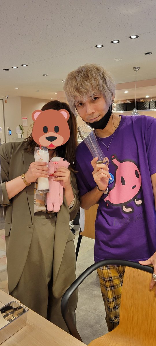 azunyan26's tweet photo. HTZ18ぶりに参戦しました🐰
18の時、好きすぎて卒業論文にグルーミー載せました!!提出がっ!!!って余裕なかったんですが、
今日は落ち着いて参加出来たし、グルーミーめっちゃ可愛いし、幸せ空間でした😭😭
一人で参戦だったので緊張しましたが、すごく楽しかったです🧸
#グル〜ミ〜
#gloomybear
#HTZ22 https://t.co/Gpfe4arF1d