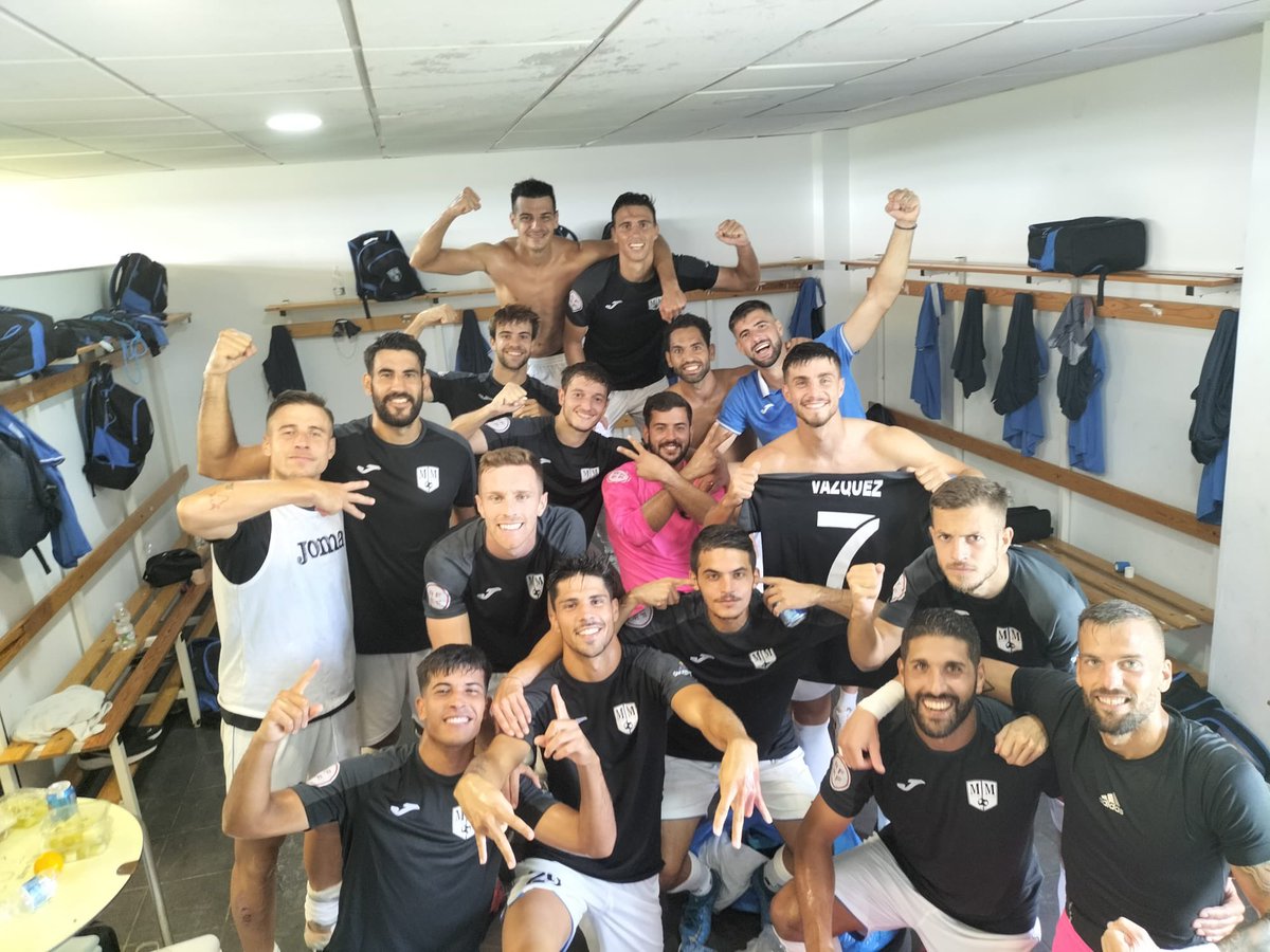 🍍 𝐋𝐚 𝐟𝐚𝐦𝐢𝐥𝐢𝐚 𝐧𝐨 𝐞𝐬 𝐬𝐨𝐥𝐨 𝐢𝐦𝐩𝐨𝐫𝐭𝐚𝐧𝐭𝐞, 𝐥𝐨 𝐞𝐬 𝐭𝐨𝐝𝐨. 

#SigamosHaciendoHistoria ⚔️