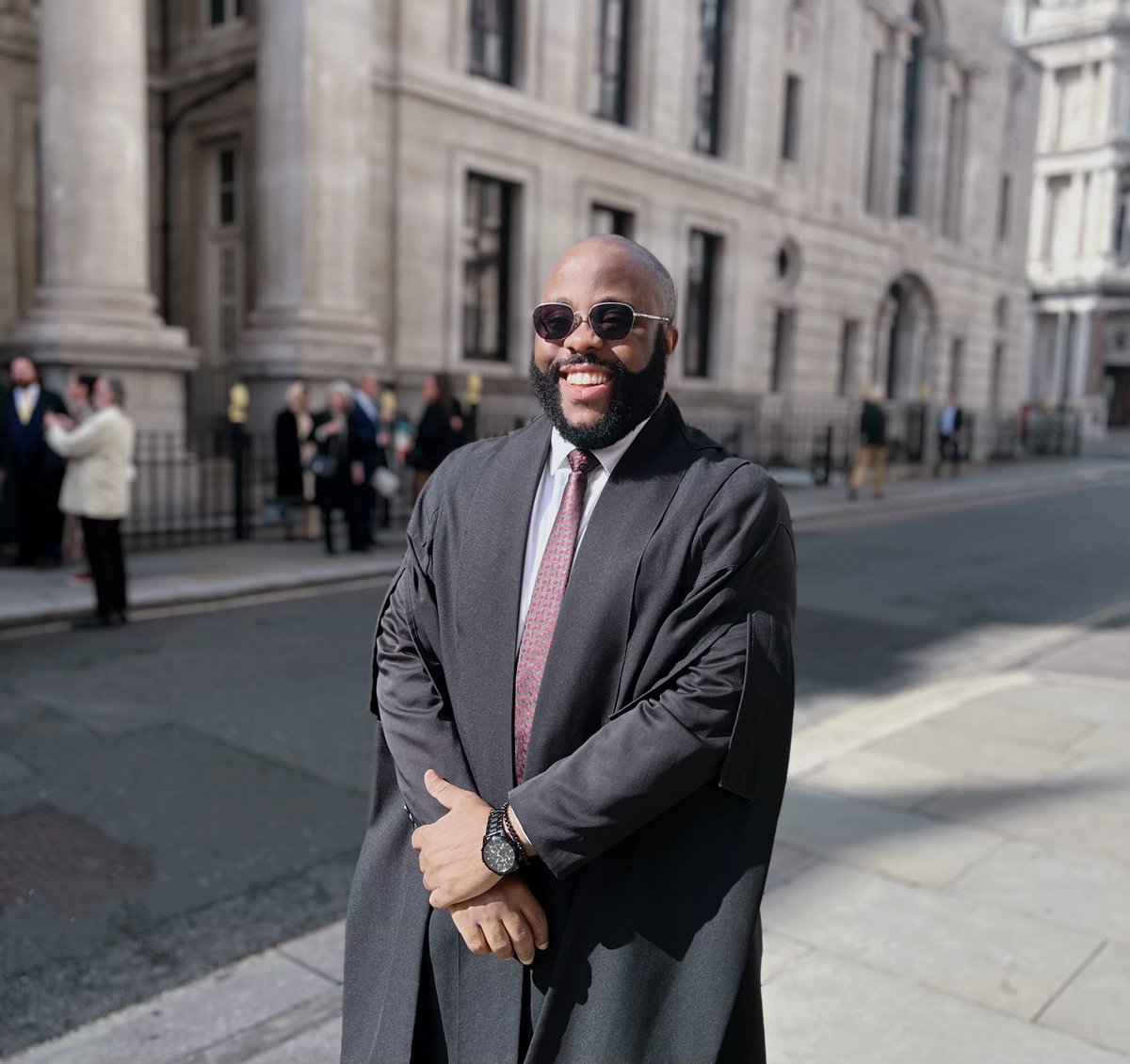 the_mazician's tweet photo. Pleased to share that I’ve been formally admitted to practise law as a solicitor of the Senior Courts of England &amp; Wales, in addition to Nigeria and the State of New York. 

Grateful for the support from family and friends. https://t.co/MXLo8QTdDI