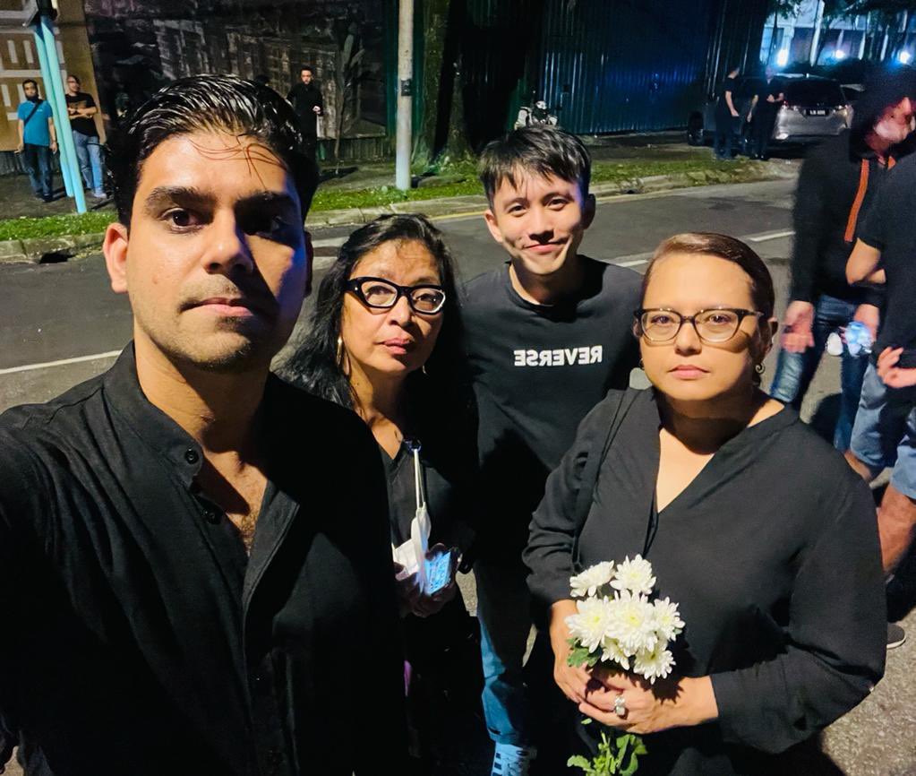 The IvyGram tweet media