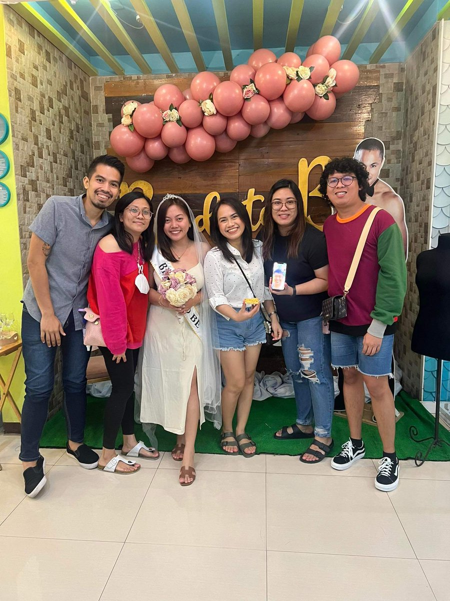 MomshieNessa's tweet photo. My heart is full today. The bridal shower was a success. I'm so excited for the upcoming wedding of my dearest friend/cousin. โค๏ธ #HSbarkada https://t.co/fSyaSYxrJY