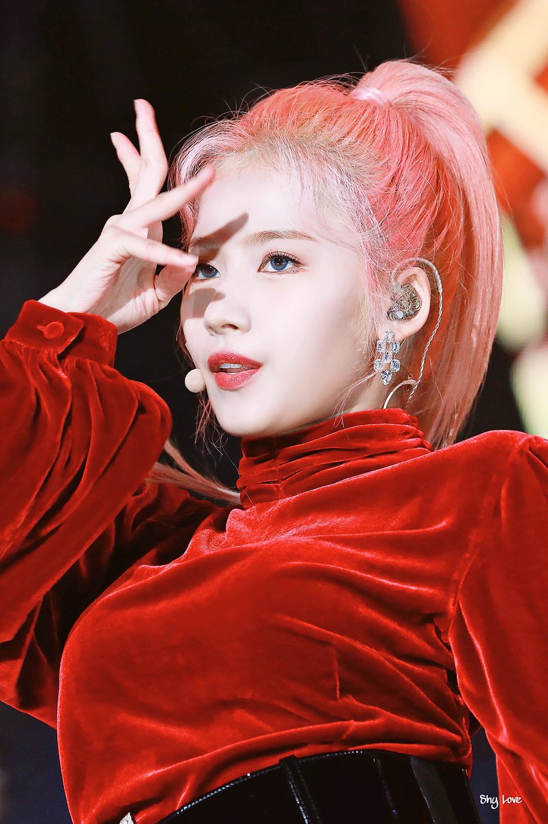 girlgroupsdata's tweet photo. SHY LOVE 2019-2020 COMPILATION (TWICE SANA) [INACTIVE FANSITE] ☛ https://t.co/J8NBZPYluF

#사나 #SANA #サナ #트와이스 #TWICE https://t.co/UphkbQvlUW