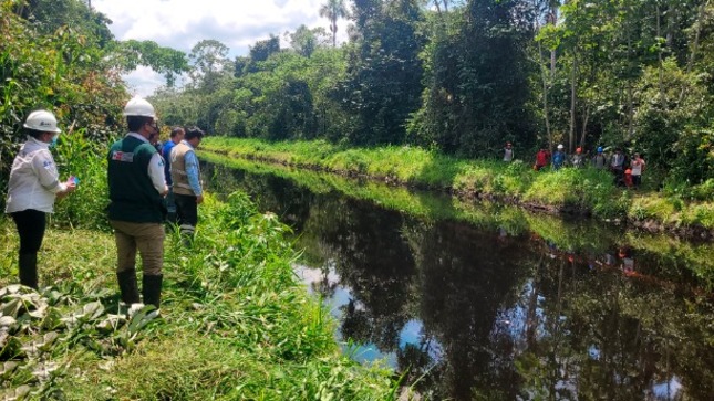 MinamPeru's tweet photo. 📰 #NotasMinam | Gobierno declara en emergencia ambiental área geográfica impactada por derrame de hidrocarburo en Loreto
Más detalles 👉 https://t.co/wQ7n8aJXJF
#TierraSoloHayUna🌎 https://t.co/Dj6gZTEIbE