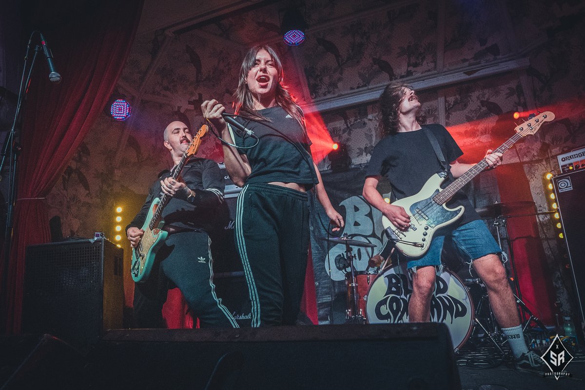 Distorted_Mag's tweet image. .@bloodcommand | The Deaf Institute, Manchester 

📸 @sabrinaramdoyal 

#bloodcommand #alt #alternative #punk #posthardcore #hardcore #deathpop #thedeafinstitutemanchester #livemusic #musicphotography #distortedsoundmagazine