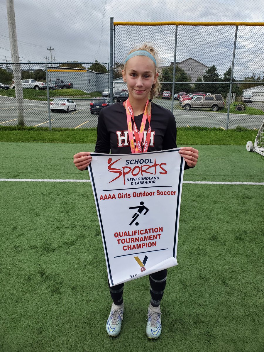 HSH_PE_Dept's tweet photo. Congrats to our Senior girls team on winning their qualifier in a very close game 3-2 against MPSH. Congrats to Senior player and MVP Paige Moores. Next stop provincials Oct 14th!!! Way to go Falcons!!! ⚽️⚽️🏆🥇
@HolySpiritHS https://t.co/u4l0nqYmOj