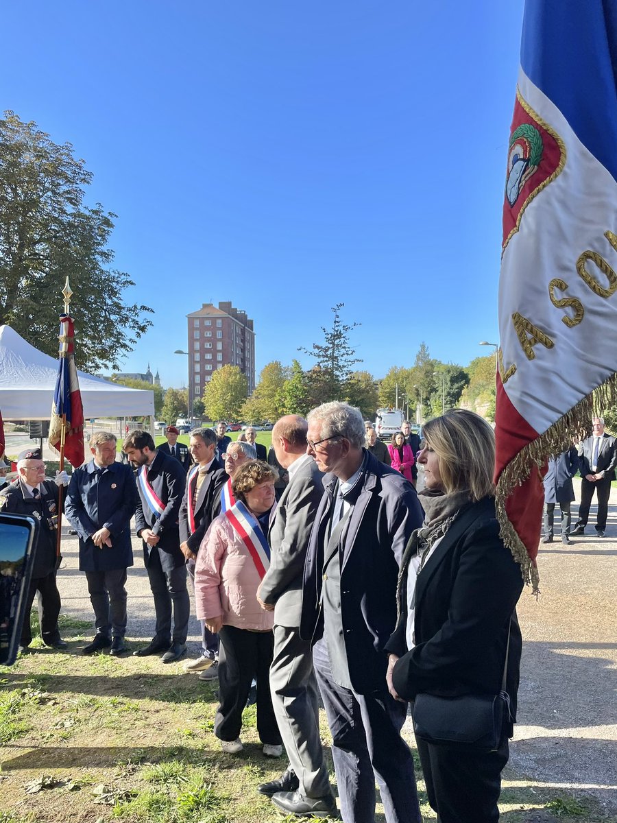 IngridDordain's tweet photo. 1/2 Honorée d’avoir représenté @barbarapompili au dévoilement de la plaque commémorative  en hommage aux #Harkis et à leurs familles à la citadelle. 
#Amiens #devoirdememoires https://t.co/KHJSR5I6eV