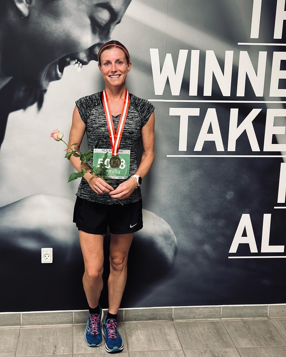 frusvejgaard's tweet photo. HCA Half og ny PR 🙅🏼‍♀️🏅

Jeg gik efter et mål på 1:30 ish - kom i mål i tiden 1:29:45.
Jeg f*****g gjorde det 🙌🏻🙌🏻🙌🏻

3.14 min. skåret af min tidligere PR fra Odenseløbet i juni.

Jeg bliver lige hængende her ☁️ et stykke tid 🤩
#TWrunDK https://t.co/b7Vqnl93y6