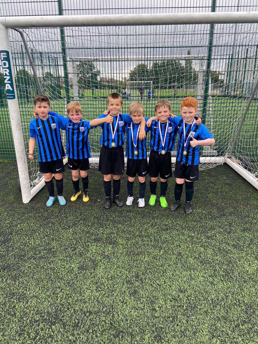 emajones21's tweet photo. @GFCYouth_U8_U7s U8’s played Aura. Boys had some really competitive games. They all gave 100% and scored some great goals. This weeks MOM went to Fletcher he was focused, used both his left and right foot and scored a beaut of a goal from the wing. https://t.co/MbAd7Ere03