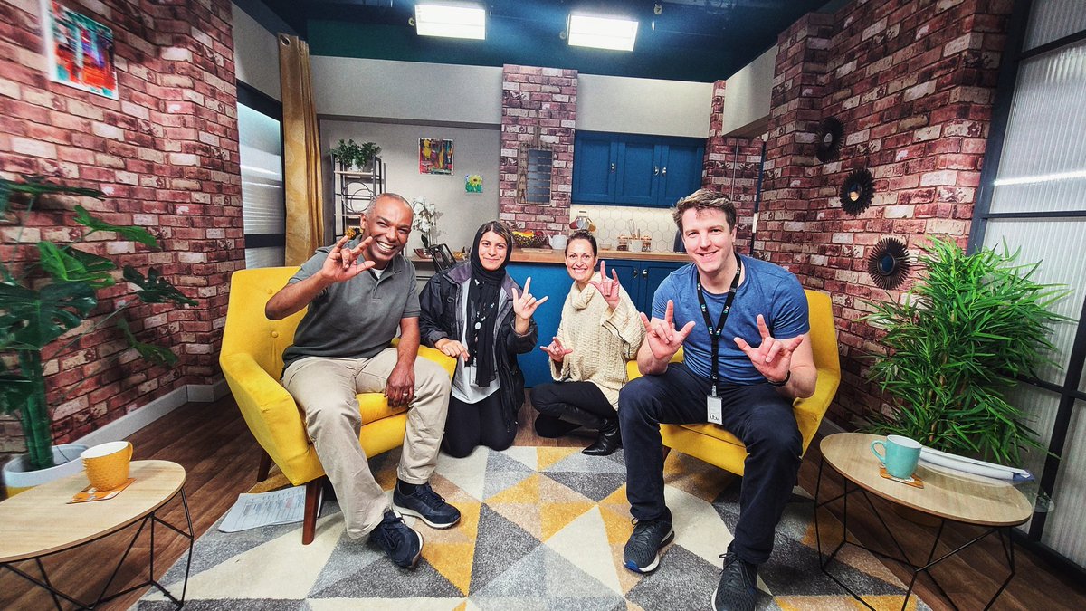HussainRaabia's tweet photo. Today marks the last day of International Week of Deaf People.

"Building Inclusive Communities for All"
🤟🏾🤟🏿🤟🏻🤟🏽 

#SignLanguage #Deaf #InternationalWeekofDeafPeople https://t.co/f2i03otJFK