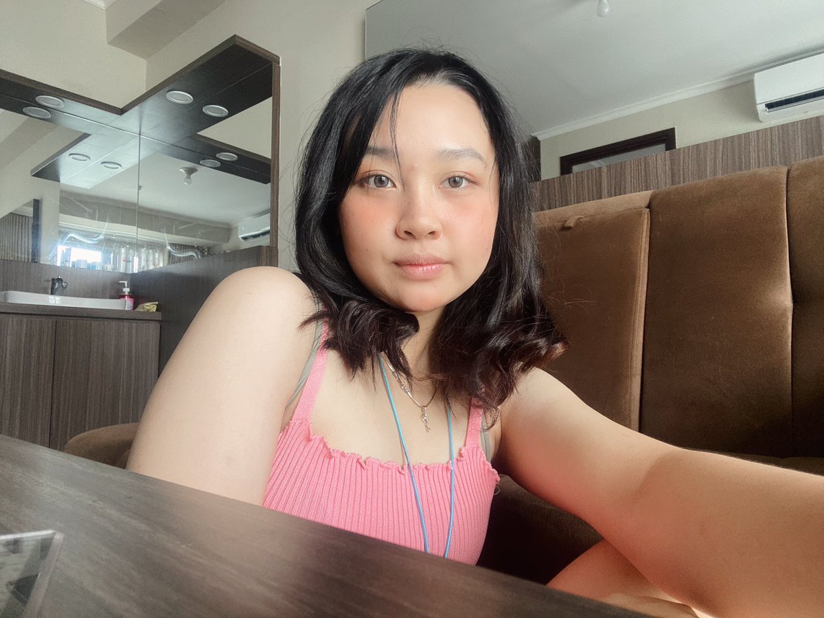 bayigembul's tweet photo. kenapa aku lebih cakep pas abis putus ya https://t.co/JSsQMOrjbI