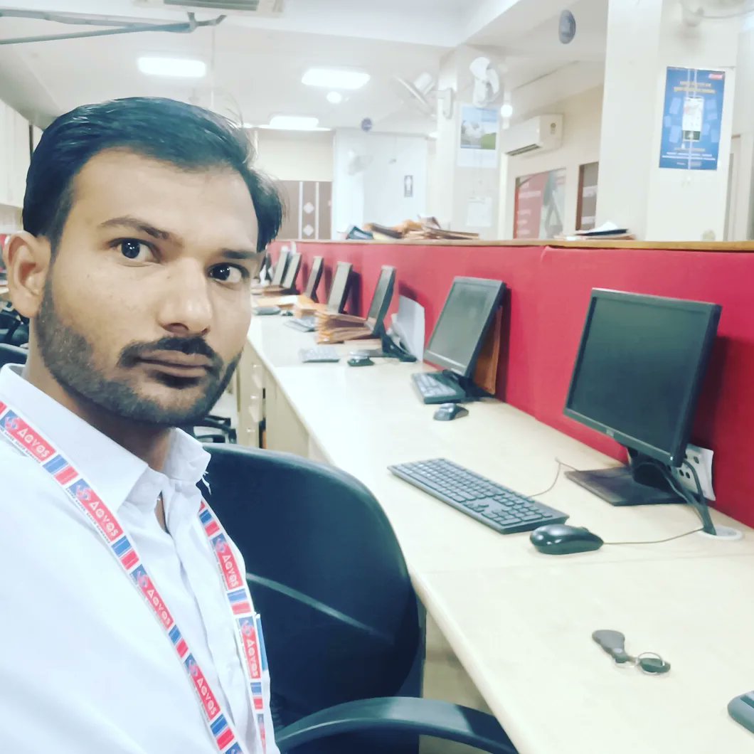 Anildixit010's tweet photo. नमस्कार! 🙏
मैं आवास फाइनेंसर्स लिमिटेड की ओर से आपकी सेवा में हूँ और आशा करता हूं कि आप एवं आप का परिवार पूरी तरह स्वस्थ होंगे।
आवास के आसान होम लोन की मदद से पाए अपने सपनो का घर और वो भी कम से कम ब्याज दर पे आसान मासिक किस्तो में , घर बैठें ही मुझे कॉल कीजिए 📞+91 9636491661 https://t.co/c9YhHh7YEk
