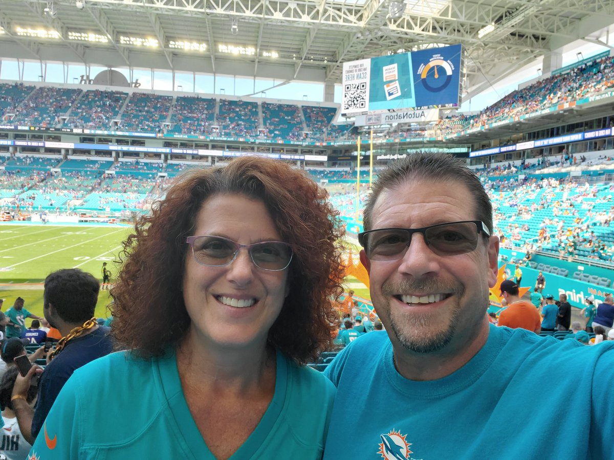 #FinsUp may the Dolphins Drown some Buffalo!!!