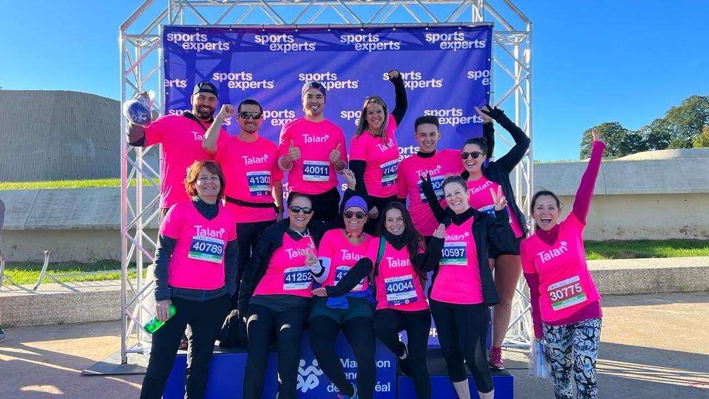 ErwanLC's tweet photo. #Marathon ce WE à #Montreal. Pas de record du monde de vitesse, mais #Talan a réussi à engager +50 personnes sur les différentes épreuves ! (et on n'est pas passé inaperçu 😂 ) https://t.co/tvLCbJ90YI