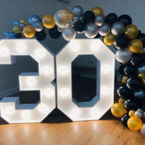 ClaireElse4's tweet photo. @occasionshubltd Celebrate in style with our 4ft Light Up Letters &amp; Organic Demi Arch can be for any age arch any colour scheme or celebration eg anniversary https://t.co/5dan1UI5dZ #lightupnumbers #lightupquestionmark #lightupgenderreveal https://t.co/RSSF4imzR2