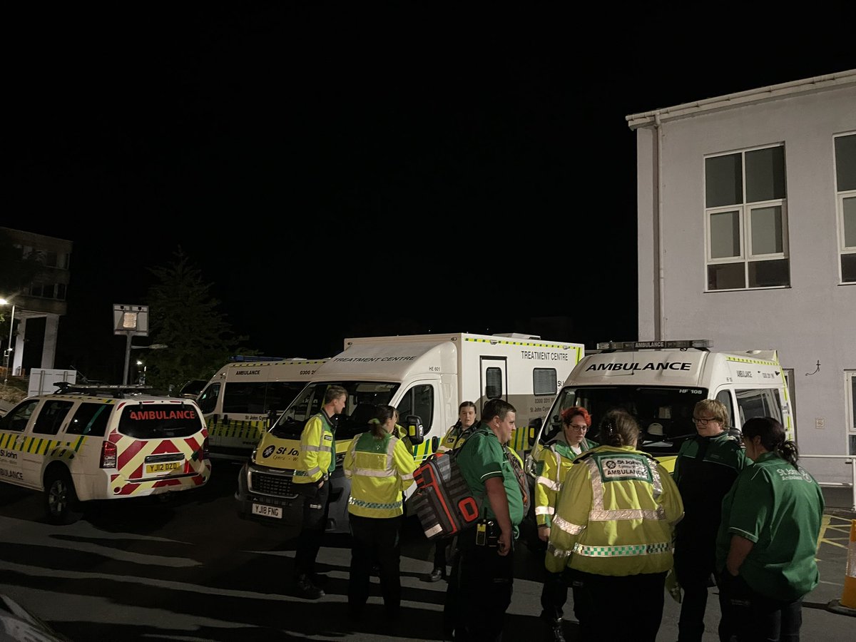 🎓 We are two nights in to our nine nights of cover for #freshers2022 in Aberystwyth, working with @UMaberSU @AberUni and alongside @DDAS_GCAD

🚑 Having a big impact by reducing impact on A&E and Ambulance Service

#freshers #FreshersWeek #aberystwyth #loveaber #aberuni