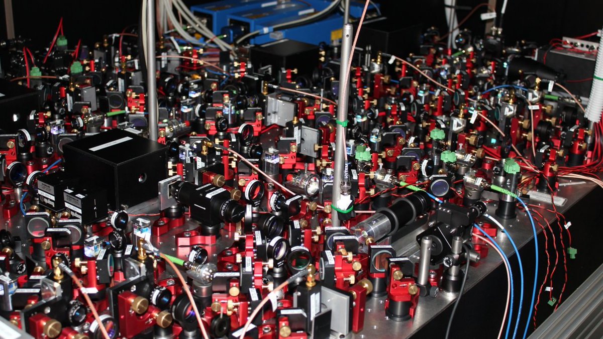 icfo_QGE's tweet image. Are you looking for a first research project in experimental quantum physics? Do you want to understand how #ultracold atoms can be used to solve hard quantum problems? We offer TFG projects to motivated physics students from @UniBarcelona, @UABBarcelona and @la_UPC. Please RT!