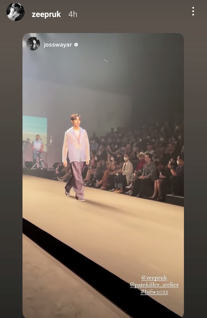 chibi_chieee's tweet photo. Nooo why we don't have #josszee selfie 😭
#PainkillerxZeeMaxNetTutor
#ZeePruk #BIFW2022 https://t.co/NpO0NdBldU