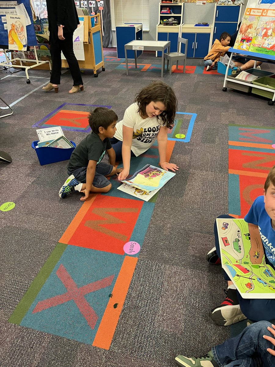 Miss Wright and Ms. Stewarts book buddies having a fun Friday together! <a href="/csfhotdogs/">Community Schools of Frankfort</a>