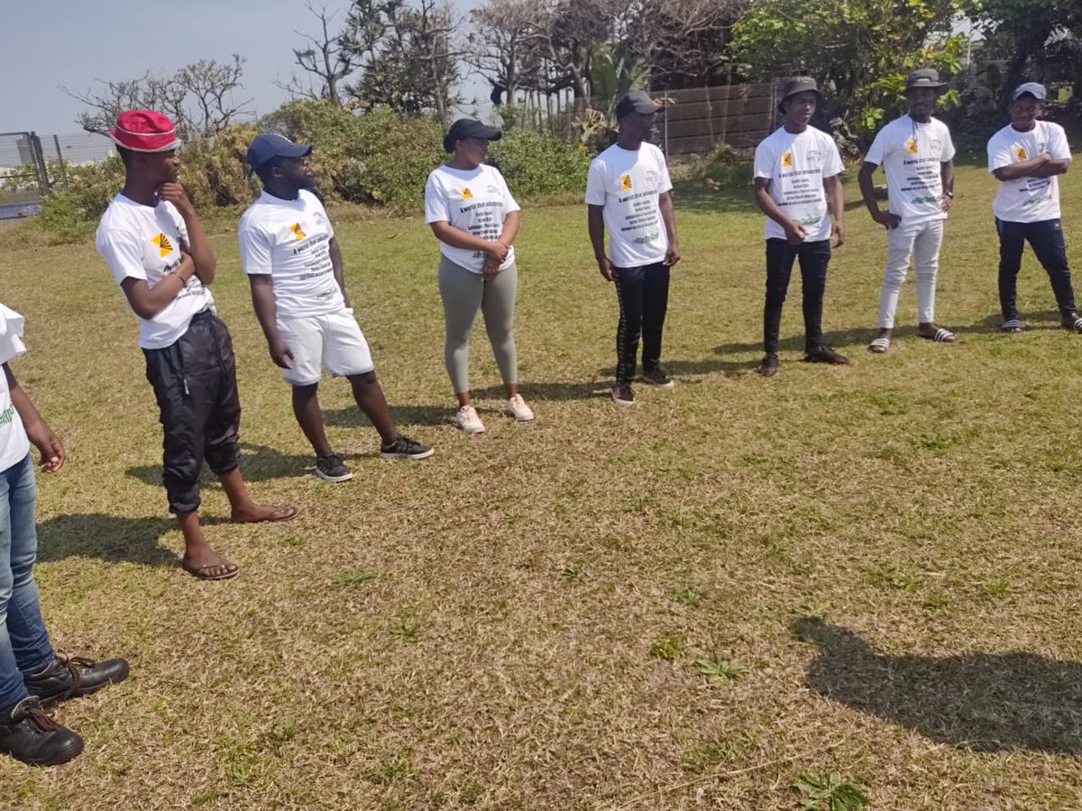 AfricanMonitor's tweet image. We cleaned up areas in KZN affected by flooding as part of the #FlipTheScript  &amp;amp; #Act4SDGs campaign, marking the closing of Global Week. 

@SDGaction @africauniteZA 

#SDGawareness #KZN