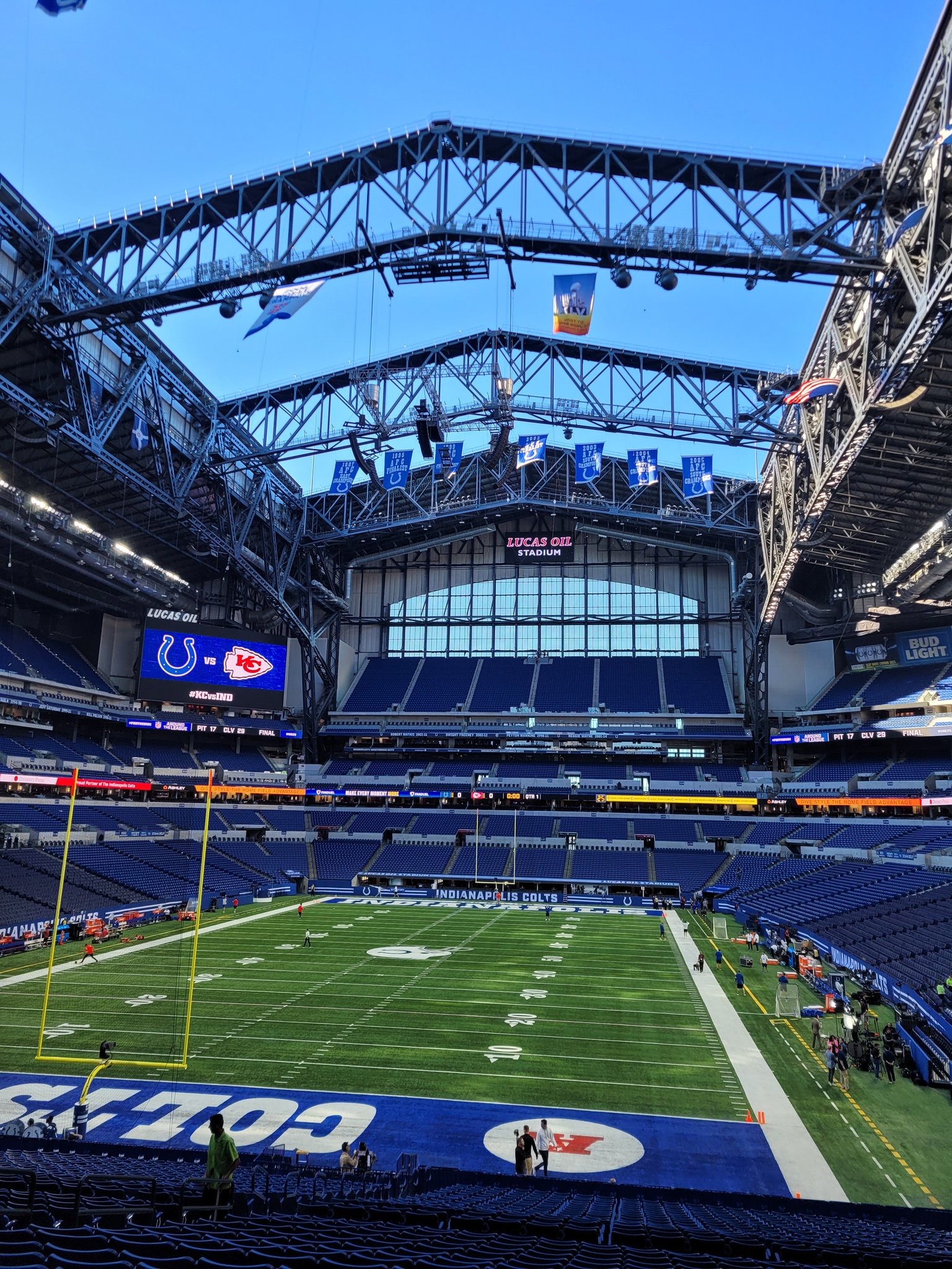 Colts decide whether Lucas Oil Stadium roof will be open for Week