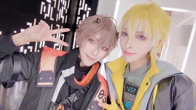 ちをりさんとマリさんに遊んでもらった!が近くで見た過ぎてしたけど世の中のレイヤーはすごい…でも楽しかった〜!! 
