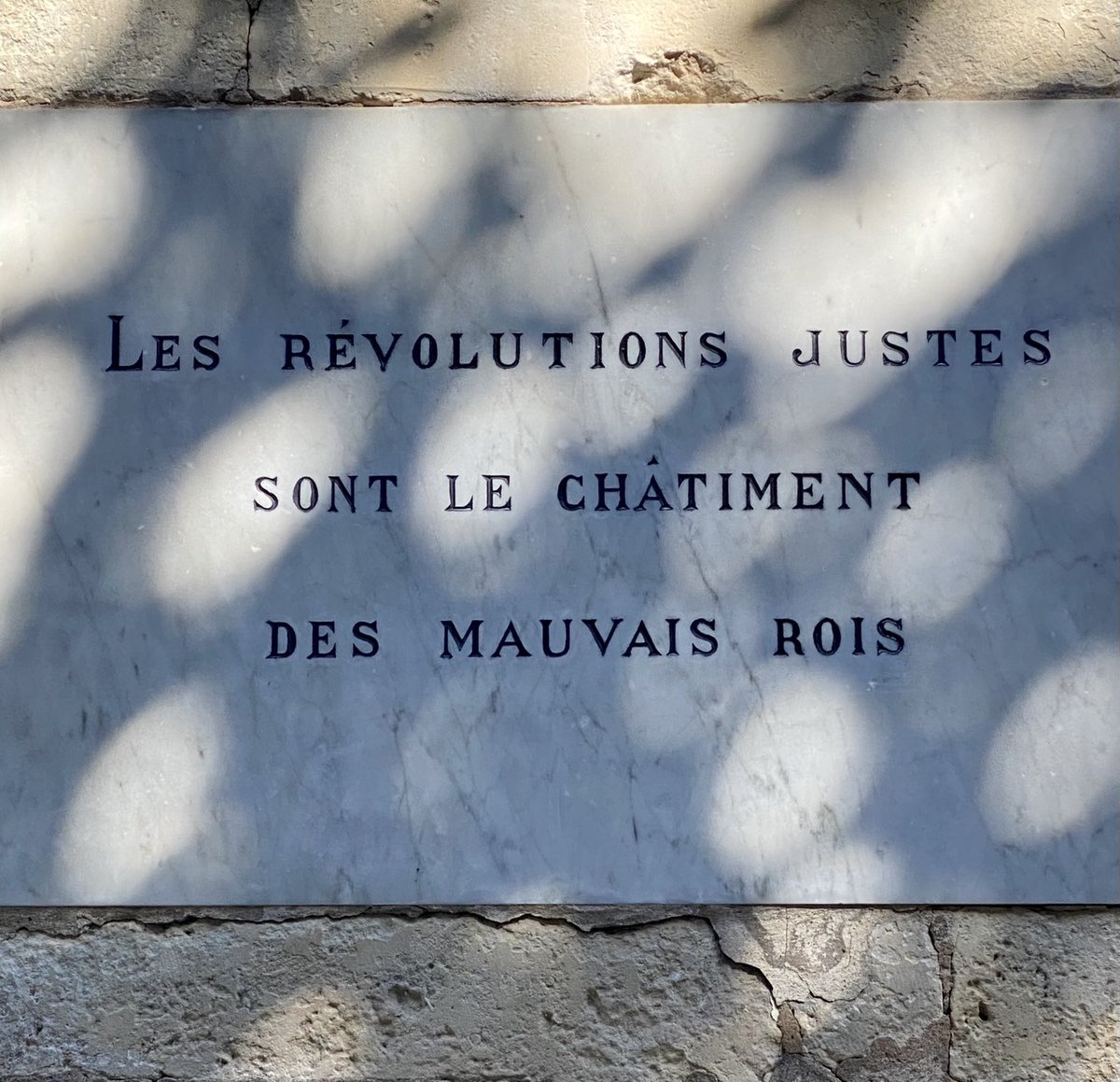 Jmfaye01's tweet photo. ⁦@LarrereMathilde⁩ (Bayonne, Monument à la mémoire de deux bayonnais tombés pendant les trois glorieuses) https://t.co/EuPjV3f6Im