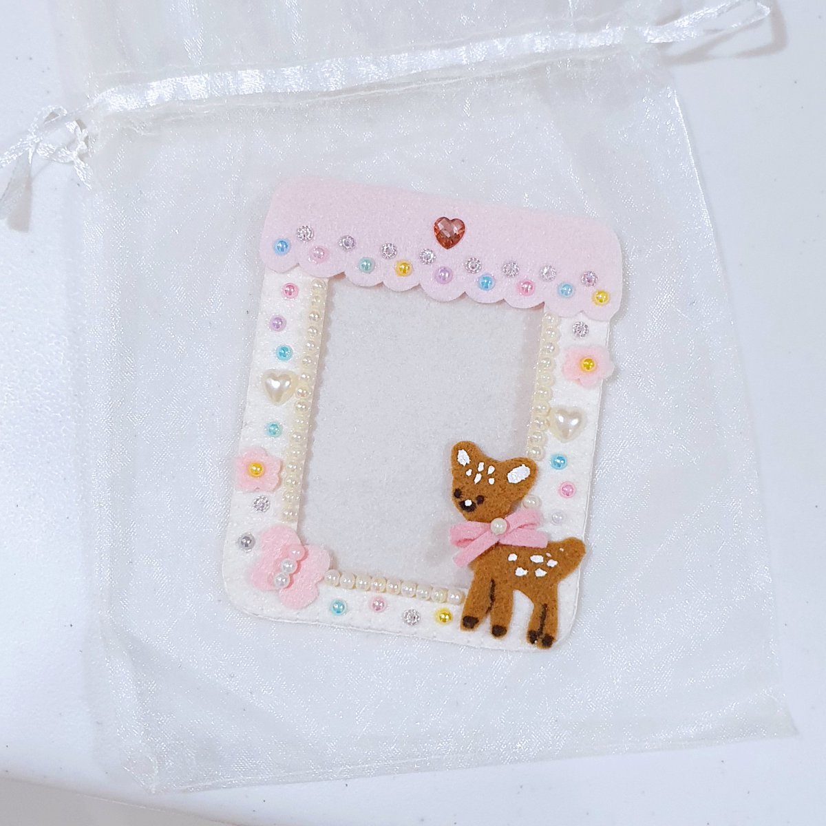 visnustrii's tweet photo. 💖ส่งต่อ💫

เฟรมการ์ดร้าน soshedid963/Babycuppypie
🦌น้องกวาง 420฿
🐱น้องแมวผูกโบว์ (ด้านในเป็นเฟรมสองด้าน ใส่ได้2การ์ด) 450฿
ราคารวมส่งแฟลช

*มีถุงในรูปให้ด้วยค่าาา*

#ตลาดนัดเฟรมการ์ด #เฟรมการ์ดลูกไม้ #เฟรมการ์ดตกแต่ง #เฟรมการ์ด https://t.co/QztMySaSIc
