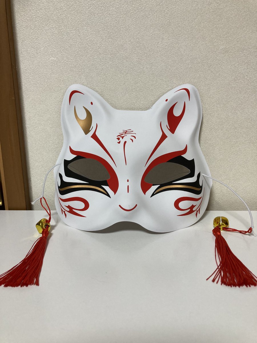 usaru25_yamiusa's tweet photo. #坊ちゃん屋台祭り 最終日!急遽駆けつけ #RYMERY の本日のラストLIVEに行って来ました🎶
大勢のお客さんで盛り上がってました😊
5年越しで念願のお面もGET🥰5年前は種類もそんなになかったから選ぶの迷っちゃった😅
閉店間際に大きい🍎🍭も購入♪余ってた小さい🍎🍭もオマケしてくれた😳✨感謝☺️ https://t.co/8s2Vrt36PC