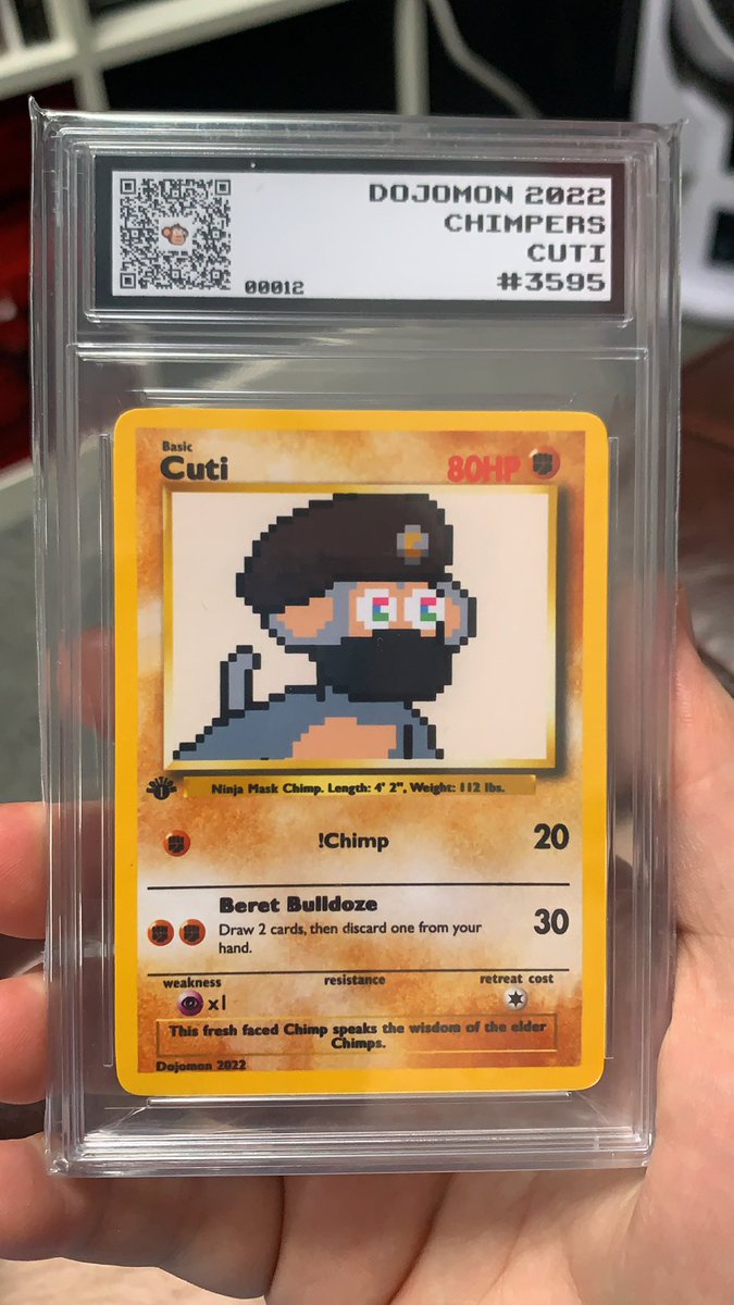 E4RTH22's tweet photo. Had a wicked night last night at the official UK @ChimpersNFT meet up in London! Big thank you to @TravisTheApe for organising the night and for making these awesome Chimp cards! Can’t wait for the next one and it was great meeting the other Chimps! https://t.co/KlWmQchSLt