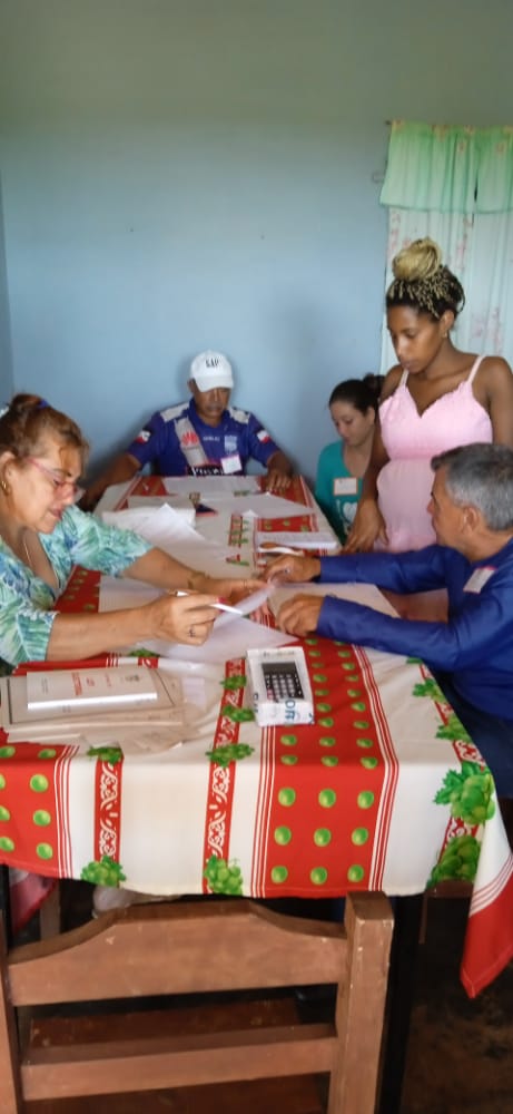 MixtoAbel1's tweet photo. En la Circunscripción #77 del poblado de Neptuno, los niños de nuestro centro participan en las votaciones. #YoVotoSíPorElCódigoDeLasFamilias  @elsa_ena @DirectorMunici2 @DmeArtemisa @pineda_lien https://t.co/Y0JvzzGubh