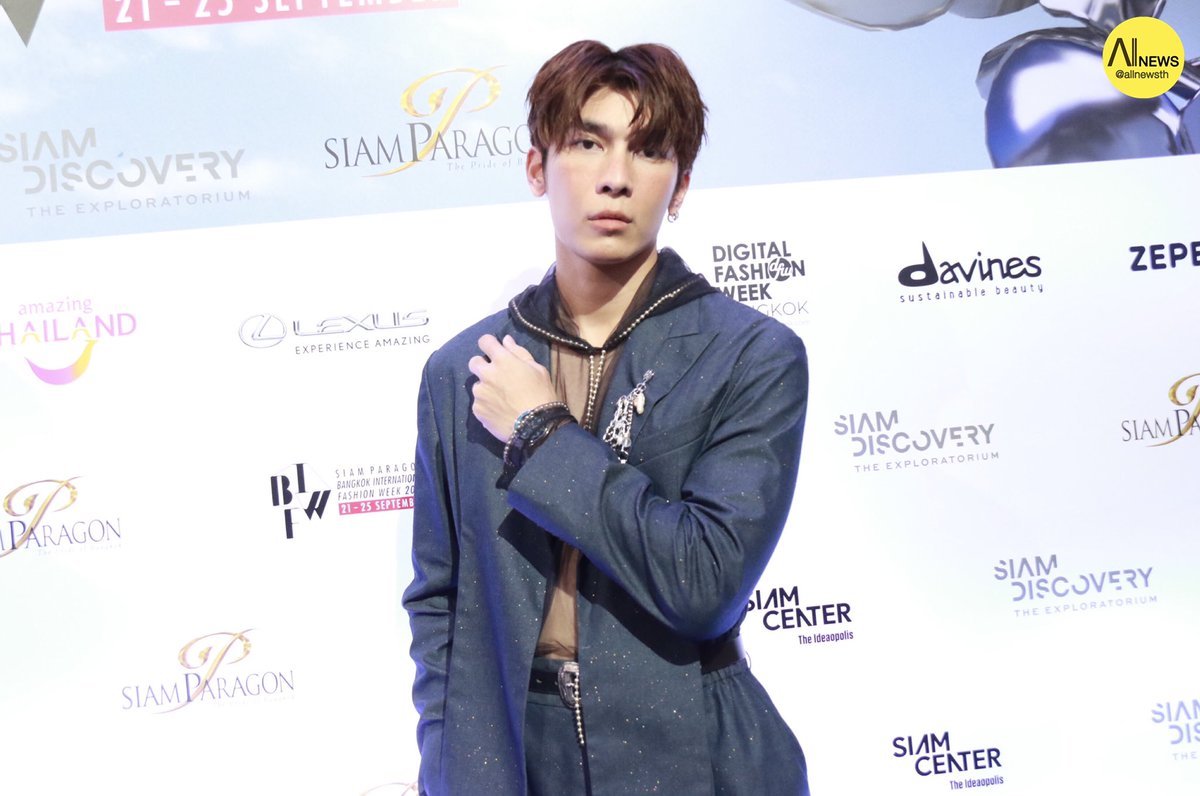 AllNews_th's tweet photo. “มิว-ศุภศิษฏ์” ในงาน Siam Paragon Bangkok International Fashion Week 2022 

#มิวศุภศิษฏ์ 
#MewSuppasit 
#PAINKILLERwMEW
#BIFW2022 https://t.co/bnhPnZBHd9
