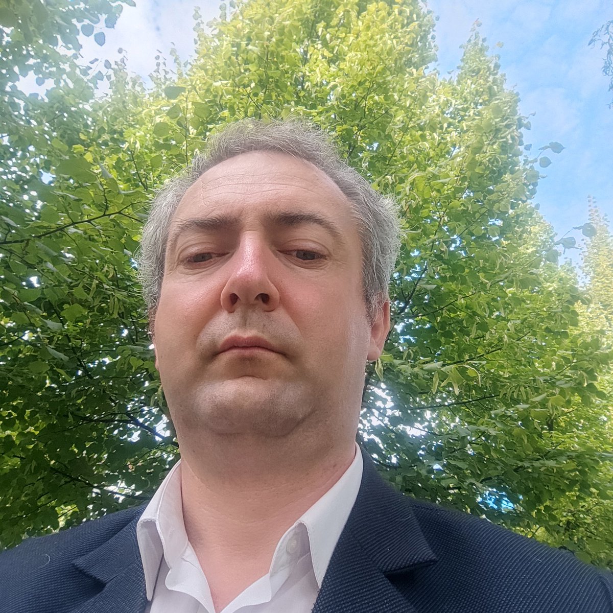 MarcelCozmuta2's tweet photo. #FotografieDeProfilNouă https://t.co/1q015egKsk